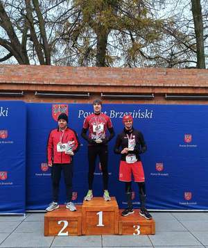 dzielnicowy na najwyższym podium.