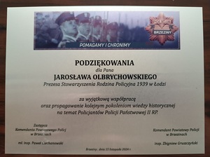 pamiątkowy dyplom dla Jarosława Olbrychowskiego.