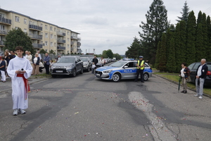 Policjant wydziału ruchu drogowego brzezińskiej komendy policji.
