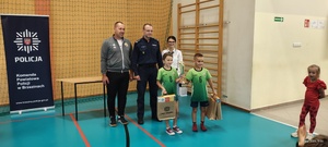 Zwycięzcy etapu powiatowego Policyjnej Akademii Bezpieczeństwa.