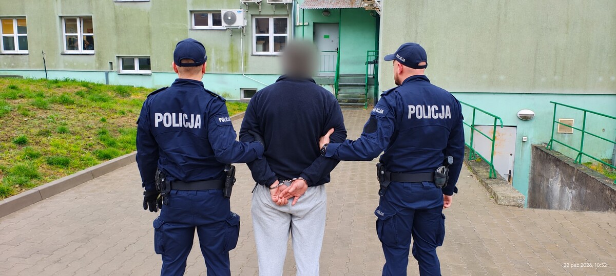 Zatrzymanie 23-latka z mefedronem w gminie Brzeziny
